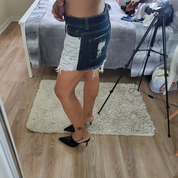 Skirt - Picture 4 of 8